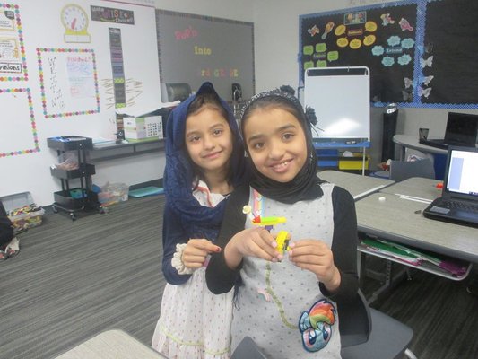 Connecting Bricks and Connecting Communities - We partnered with a renowned school district in the Sacramento area to offer STEM enrichment to students displaced from their communities. Connecting Bricks and Connecting Communities - We partnered with a renowned school district in the Sacramento area to offer STEM enrichment to students displaced from their communities.