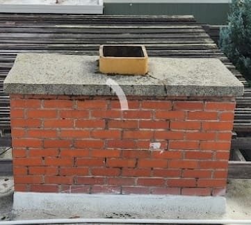 Masonry chimney leaks and airdraft repairs - This is one of the most common issues in masonry chimneys: water leaks that affect the functionality of the fireplace. Additionally, air drafts can impact the health of your family because creosote, a chemical formed by the distillation of various tars and pyrolysis such as wood or fossil fuel, can enter the house. This is a hazard because it is so tiny that it is very difficult to see clearly. Masonry chimney leaks and airdraft repairs - This is one of the most common issues in masonry chimneys: water leaks that affect the functionality of the fireplace. Additionally, air drafts can impact the health of your family because creosote, a chemical formed by the distillation of various tars and pyrolysis such as wood or fossil fuel, can enter the house. This is a hazard because it is so tiny that it is very difficult to see clearly.