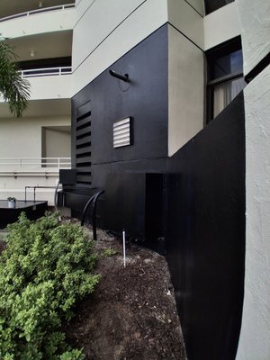 Wall repair - This wall needed a couple coats of stucco, it was about 3 inches thick. Wall repair - This wall needed a couple coats of stucco, it was about 3 inches thick.