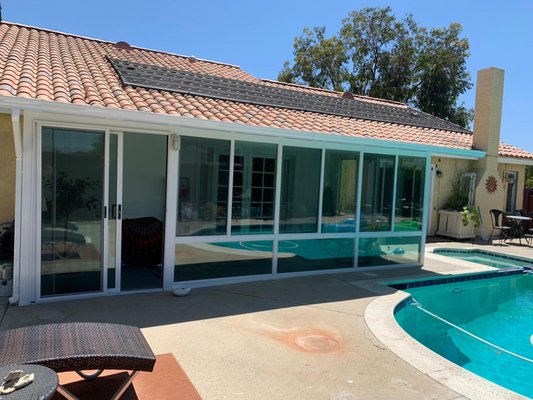 Sunroom - I make it my business to offer a wide variety of high-quality, affordable screens and enclosures to suit any taste or budget. When you work with me, you can count on professional, competitively priced service, no matter the size or scope of the job. My aim is to maintain the highest standard of quality in all of my products and services, and I pride myself on going the extra mile so that your experience with me is a positive one all around. Sunroom - I make it my business to offer a wide variety of high-quality, affordable screens and enclosures to suit any taste or budget. When you work with me, you can count on professional, competitively priced service, no matter the size or scope of the job. My aim is to maintain the highest standard of quality in all of my products and services, and I pride myself on going the extra mile so that your experience with me is a positive one all around.