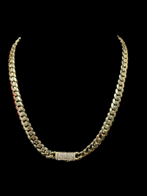 Chains/ Necklaces - Discover our stunning selection of chains and necklaces, available in a variety of lengths, styles, and types of gold. Each piece can be customized to your desired length! If you have any questions, feel free to call us or message us on social media. You're always welcome to visit our store—we love helping our customers find exactly what they're looking for!