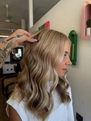 Emily's Portfolio - Emily is a passionate hairstylist from Tacoma, Washington with 4 years of experience behind the chair. She loves connecting and building a relationship making her clients feel beautiful and confident in themselves. She specializes in blonding, extensions, brunette and fashion colors. When Emily isn’t in the salon she’s exploring all of the tasty food spots and hanging out at San Diego’s beautiful beaches. Emily's Portfolio - Emily is a passionate hairstylist from Tacoma, Washington with 4 years of experience behind the chair. She loves connecting and building a relationship making her clients feel beautiful and confident in themselves. She specializes in blonding, extensions, brunette and fashion colors. When Emily isn’t in the salon she’s exploring all of the tasty food spots and hanging out at San Diego’s beautiful beaches.