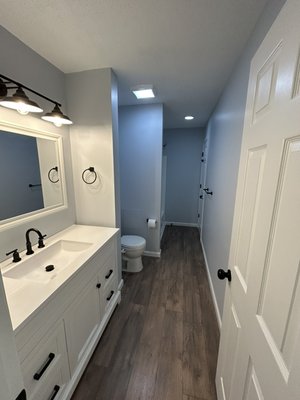 Another Project Done in Manchester - Drywall Repair on Bathroom, Popcorn ceiling repaired.
Walls, Trims and Doors Painted Another Project Done in Manchester - Drywall Repair on Bathroom, Popcorn ceiling repaired.
Walls, Trims and Doors Painted