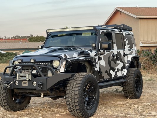 2017 jeep rubicon - It was a pleasure vinyl wrapping this beautiful jeep rubicon, it was a challenge but i did it with an amazing help from my team thankss