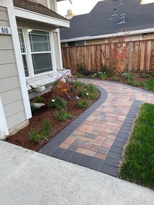 Paver Work - There are all projects done with pavers and stones, designed to fit specific environments and surrounding elements. Each project has a unique touch and shows the different characteristics and abilities of pavers. Paver Work - There are all projects done with pavers and stones, designed to fit specific environments and surrounding elements. Each project has a unique touch and shows the different characteristics and abilities of pavers.