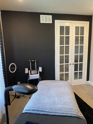 Contouring studio - Here’s a few images of where the magic happens! Contouring & Beauty Studio near you!! Contouring studio - Here’s a few images of where the magic happens! Contouring & Beauty Studio near you!!
