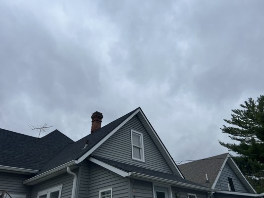 New Roof! Tear Off down too the deck! - This job was done in 2 days! Customer was very happy with the time it took too get it done and after it was finished! New Roof! Tear Off down too the deck! - This job was done in 2 days! Customer was very happy with the time it took too get it done and after it was finished!