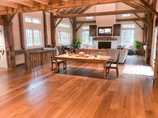 Hickory Plank Flooring, Gansevoort NY - This stunning Hickory plank floor consists of a custom blend of select and character grade planks in random widths of 8″, 10″, and 12″. Prefinished by hand with an oil-based, satin-sheen finish at our Vermont mill. Hickory Plank Flooring, Gansevoort NY - This stunning Hickory plank floor consists of a custom blend of select and character grade planks in random widths of 8″, 10″, and 12″. Prefinished by hand with an oil-based, satin-sheen finish at our Vermont mill.
