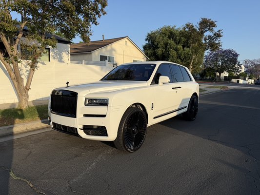 Rolls-Royce Cullinan – XPEL Nano-Ceramic Tint - XPEL nano-ceramic tint on every side and rear window of this Cullinan. Cooler cabin, 99% UV protection and a clean factory look. Done in one day in our North Hollywood studio, with a lifetime warranty.