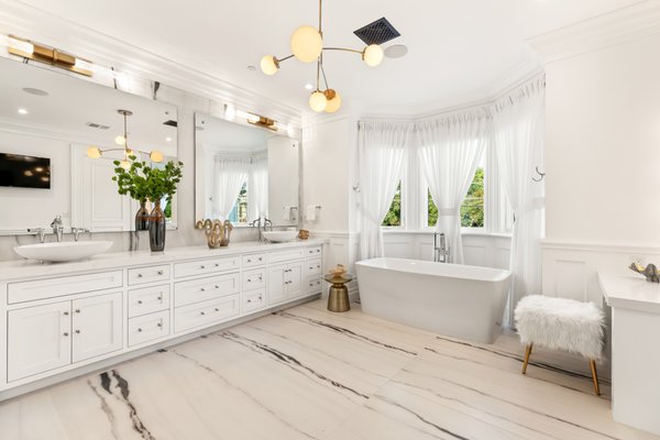 Master Bathroom Remodels - Master Bathroom can be the most relaxing and spoiling room in the house. Golden Age Builders is here to give you this experience Our team of experts will create the perfect Master bathroom to fit your lifestyle needs. Our architectural and design services will upgrade your house while maintaining the house DNA.