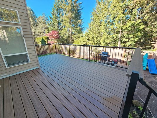 Bobby’s yard - Small little deck remodel in Trex Havana Gold decking. Handrail is fortress fe-26 with a cocktail cap on top. Bobby’s yard - Small little deck remodel in Trex Havana Gold decking. Handrail is fortress fe-26 with a cocktail cap on top.