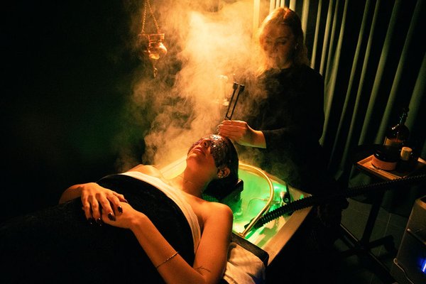 Head Spa - Our mission is to provide you with a luxurious, transformative spa experience that leaves your scalp invigorated and your senses pampered. Step into a world where luxury meets sustainability, and let us redefine your scalp care routine with a touch of elegance and a commitment to the environment.
We fuse the serenity of spa rituals with a powerful deep cleanse that banishes buildup and boosts blood circulation, elevating your scalp health to new heights. Head Spa - Our mission is to provide you with a luxurious, transformative spa experience that leaves your scalp invigorated and your senses pampered. Step into a world where luxury meets sustainability, and let us redefine your scalp care routine with a touch of elegance and a commitment to the environment.
We fuse the serenity of spa rituals with a powerful deep cleanse that banishes buildup and boosts blood circulation, elevating your scalp health to new heights.