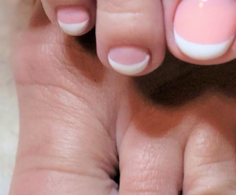 Tat's Nails On Central! Pedicure"s Available by appointments only (Temporarily) - Tat's Nail On Central is now booking appointments . Call us today!
Pedicures are known to improve the appearance of your feet, result in healthy toenails and moisturized heels and soles. They increase blood circulation and lymphatic flow and overall make you feel great. Well groomed feet always make good impression. We offer quality pedicure of your preference. Tat's Nails On Central! Pedicure"s Available by appointments only (Temporarily) - Tat's Nail On Central is now booking appointments . Call us today!
Pedicures are known to improve the appearance of your feet, result in healthy toenails and moisturized heels and soles. They increase blood circulation and lymphatic flow and overall make you feel great. Well groomed feet always make good impression. We offer quality pedicure of your preference.