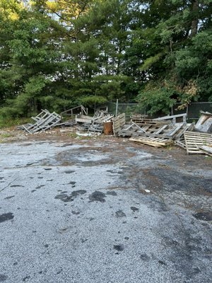 Pallet Galore Auburn, NH - Tons and tons of pallets removed from this building supply warehouse in Auburn, NH. This was our first large project and we learned so much. 2 full days of intense work, I’m happy we got this one under our belts! Pallet Galore Auburn, NH - Tons and tons of pallets removed from this building supply warehouse in Auburn, NH. This was our first large project and we learned so much. 2 full days of intense work, I’m happy we got this one under our belts!