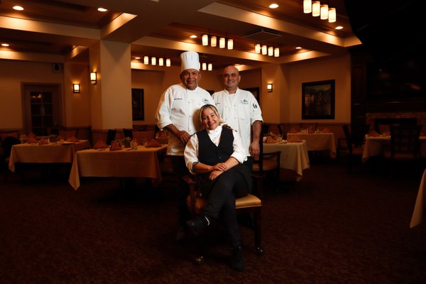 Restaurant content creation ￼ - Proud to be able to help local restaurant owners be able to attract a new set of audience through social media, using our personal branding and content, creation package. We help set your business up for success through social media and set it up for the future so you don’t get left behind in 2024 💥￼￼￼