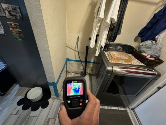 Thermal image for water damage insurance claim - Thermal imaging and moisture readings for an insurance claim in Bakersfield, CA.