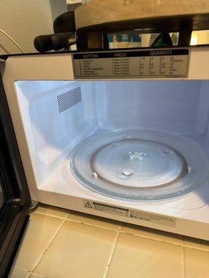 Professional Cleaning Services in Sacramento, CA - Look at this microwave. It was dirty, but our professional cleaners made it look beautiful again. Want the same in your kitchen? Contact us Cleaning Services in Sacramento, CA