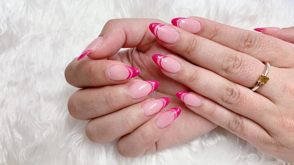 Gel X - Gel X can last up to 3-4 weeks Gel X - Gel X can last up to 3-4 weeks