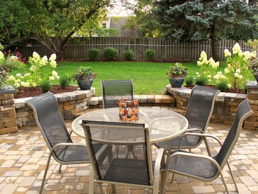 Hardscape Design and Build - Hardscape design elements are the backbone of every outstanding landscape design. Rocks, pavers, and other hardscape features enhance appearance, value and function while aesthetically expanding your home’s architecture into the outdoors. Our services include stonescapes, flagstone, boulders, drystack stone paver walks, patios, terraces, driveways, pool decks, outdoor kitchens, seasonal rooms, outdoor fireplaces and fire pits. Hardscape Design and Build - Hardscape design elements are the backbone of every outstanding landscape design. Rocks, pavers, and other hardscape features enhance appearance, value and function while aesthetically expanding your home’s architecture into the outdoors. Our services include stonescapes, flagstone, boulders, drystack stone paver walks, patios, terraces, driveways, pool decks, outdoor kitchens, seasonal rooms, outdoor fireplaces and fire pits.