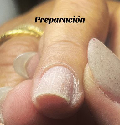 rubber base - Preparación de la uña natural para aplicar rubber base rubber base - Preparación de la uña natural para aplicar rubber base