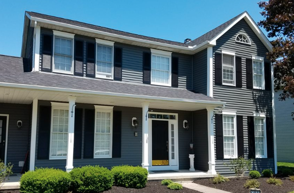 Past Exterior Painting Jobs - Looking for a reliable company to make the exterior of your home look like new again? Call New Life Painting! Satisfaction guaranteed!