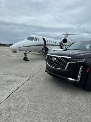 Airport Transfer Services - Effortless, on-time airport transportation to and from major Houston airports. Stress-free travel for both business and leisure travelers. Airport Transfer Services - Effortless, on-time airport transportation to and from major Houston airports. Stress-free travel for both business and leisure travelers.