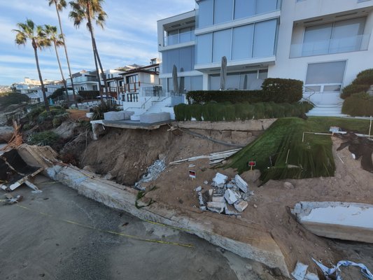 Emergency Seawall Repair | Laguna Beach - As coastal erosion and sand loss affect Laguna Beach, our team is carrying out emergency seawall work at this oceanfront property.
We’re installing a barricade made from large concrete-filled industrial sacks to provide emergency protection across the opening left by the failed retaining wall.
Work remains ongoing as we address the damaged areas and help protect the property from further coastal exposure. Emergency Seawall Repair | Laguna Beach - As coastal erosion and sand loss affect Laguna Beach, our team is carrying out emergency seawall work at this oceanfront property.
We’re installing a barricade made from large concrete-filled industrial sacks to provide emergency protection across the opening left by the failed retaining wall.
Work remains ongoing as we address the damaged areas and help protect the property from further coastal exposure.