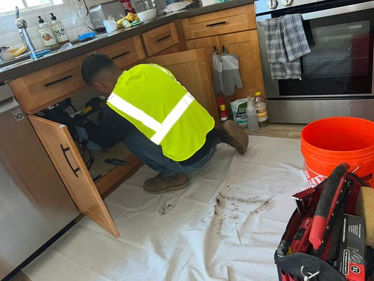repair a wash - It was some repairs, apparently the client had his kitchen covered and he took care of repairing it….  what happened the other client had his pipe badly damaged and it was replaced