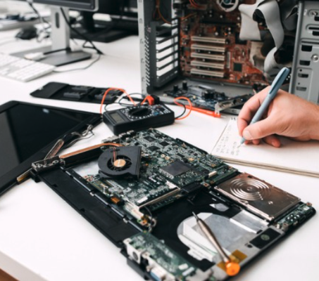 PC REPAIR - YOUR PC REPAIR DOCTOR IN ARCADIA
Whether it’s used at home, school, or work, your computer needs frequent upgrades and tune-ups to enhance its performance and longevity. At HPC Computers USA Inc., we offer on-site and in-store computer repair and maintenance services for hardware repairs, data recovery, virus removal, accessories repair, troubleshooting, and networking errors. We are also a certified HP Chromebook repair center.

HPC’s skilled technicians can fix desktop computers, laptops, PCs, tablets, and more, from manufacturers like HP, Dell, IBM, Toshiba, Apple, Microsoft, Samsung, Acer, and many others. Our mission is to get your computer performing like new again in the most prompt, reliable, and affordable way possible.