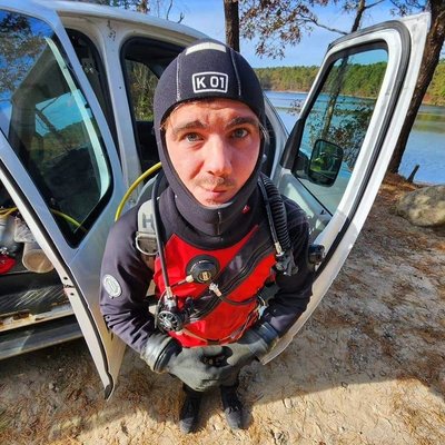Drysuit fun - We love our drysuits and Hathaway's pond makes for a great training ground. Drysuit fun - We love our drysuits and Hathaway's pond makes for a great training ground.