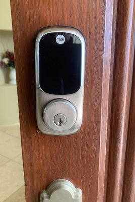 Smart lock instalaltion - Residential and commercial smart lock installation. Smart lock instalaltion - Residential and commercial smart lock installation.