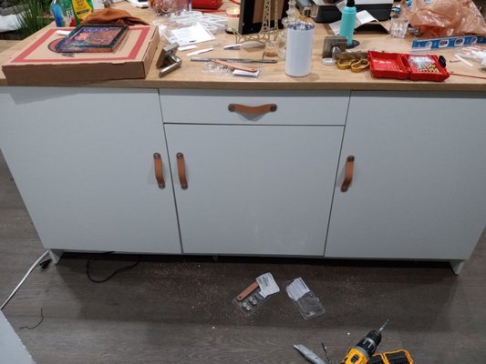 Cabinets Repair and Assemble - This cabinets been updated it, after many years of use. Cabinets Repair and Assemble - This cabinets been updated it, after many years of use.