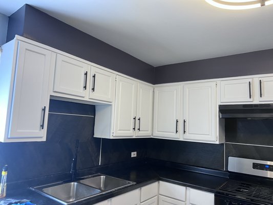 Kitchen Remodel Before and After - This is a Remodel of an old kitchen that we remodeled into a beautiful modern kitchen. Contact us to make your vision come true.