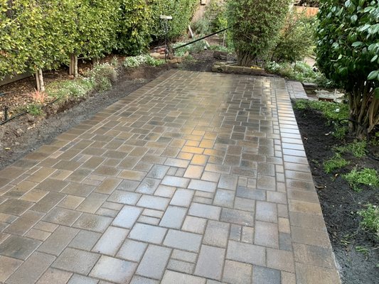 Paver Patio - Beautiful Paver patio for a home owner in Los Gatos! Great way to add some value to your property. Pavers are the way to go if you need some extra outdoor living space! Give us a call today and get your project done right. Paver Patio - Beautiful Paver patio for a home owner in Los Gatos! Great way to add some value to your property. Pavers are the way to go if you need some extra outdoor living space! Give us a call today and get your project done right.