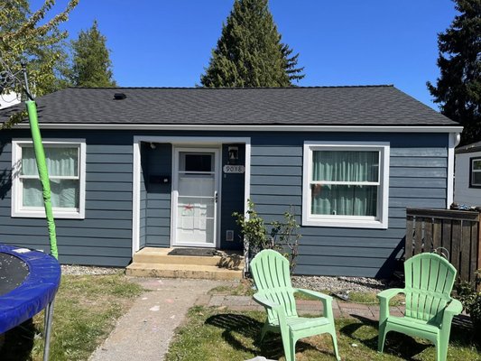 Before and after siding - Is incredible how a siding can make your house look like a brand new Before and after siding - Is incredible how a siding can make your house look like a brand new