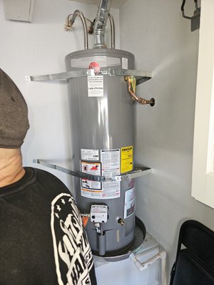 Water Heather 50 Gal Replaced - James called us becauhse he had leaking from the water heather, after we diagnose the problem, the costumer decided to replace the whole water heather, job done within 2 hour. Water Heather 50 Gal Replaced - James called us becauhse he had leaking from the water heather, after we diagnose the problem, the costumer decided to replace the whole water heather, job done within 2 hour.