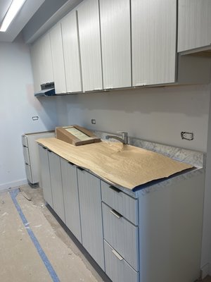 Kitchen cabinets and floor installation 2022 - This remodel was done on a old kitchen that was in bad shape, the rest of the house had been updated,so the kitchen stuck out like shore thumb, we gutted it and put it new cabinets and appliances to match the overall tone of the house and eve added in a custom backsplash to give it some character.the owner absolute loves cooking there now.. Kitchen cabinets and floor installation 2022 - This remodel was done on a old kitchen that was in bad shape, the rest of the house had been updated,so the kitchen stuck out like shore thumb, we gutted it and put it new cabinets and appliances to match the overall tone of the house and eve added in a custom backsplash to give it some character.the owner absolute loves cooking there now..