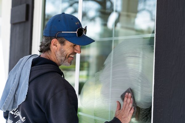 Residential & Commercial Window Cleaning - Lighthouse window cleaning provides residential & commercial window cleaning. With over 13 years in business serving greater Sacramento area. We take pride in our work and stand by our 100% satisfaction guarantee. Our 5 star ratings on Google and Yelp speak for themselves, but give us a chance to show you why so many in our community continue to choose Lighthouse Window Cleaning. Residential & Commercial Window Cleaning - Lighthouse window cleaning provides residential & commercial window cleaning. With over 13 years in business serving greater Sacramento area. We take pride in our work and stand by our 100% satisfaction guarantee. Our 5 star ratings on Google and Yelp speak for themselves, but give us a chance to show you why so many in our community continue to choose Lighthouse Window Cleaning.