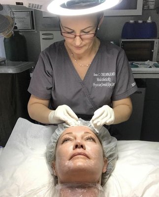 Chemical Peels - Our signature dermaplaning, extractions, and customized peel will instantly brighten complexions in an efficient time.