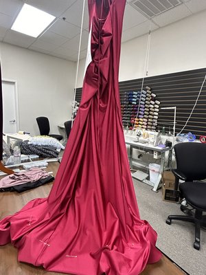 Professional Alteration Services of Suits, Wedding Dresses, Pants, Shirts, Special Events Dresses/Suits, and Zipper Repairs - Prompt and Professional Services. Rush services is also available. Professional Alteration Services of Suits, Wedding Dresses, Pants, Shirts, Special Events Dresses/Suits, and Zipper Repairs - Prompt and Professional Services. Rush services is also available.
