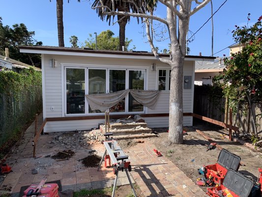 Composite deck and cable railing in Venice beach. - This deck was done for a family in Venice beach. Composite deck and cable railing in Venice beach. - This deck was done for a family in Venice beach.
