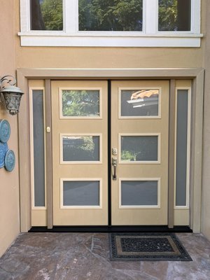 Mission Viejo Pair of Mahogany doors - Installation of new exterior fiberglass mahogany pair of doors with sidelights. Privacy glass Mission Viejo Pair of Mahogany doors - Installation of new exterior fiberglass mahogany pair of doors with sidelights. Privacy glass