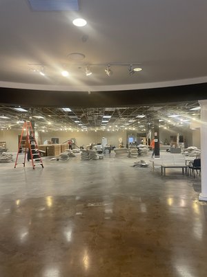Store remodel - Appliance store remodel old tenants left appliance and mattress’s faux walls taken down all ceiling tiles removed old tenants trash displays and cubicles removed AND SWEPT waiting to take out more after lighting remodel space will be remodeled for a gym space Store remodel - Appliance store remodel old tenants left appliance and mattress’s faux walls taken down all ceiling tiles removed old tenants trash displays and cubicles removed AND SWEPT waiting to take out more after lighting remodel space will be remodeled for a gym space