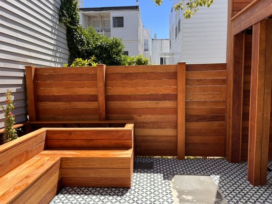 Cozy backyard in Russian Hill San Francisco - This renovation of the old backyard in Russian Hill district, San Francisco, done with exotic woods like Mahogany, Garapa and IPE, with new plants and a new engineering systems installed (irrigation systems, new drainage networks, electrical systems, etc) made an old backyard look polished and modern, yet cozy and inviting Cozy backyard in Russian Hill San Francisco - This renovation of the old backyard in Russian Hill district, San Francisco, done with exotic woods like Mahogany, Garapa and IPE, with new plants and a new engineering systems installed (irrigation systems, new drainage networks, electrical systems, etc) made an old backyard look polished and modern, yet cozy and inviting