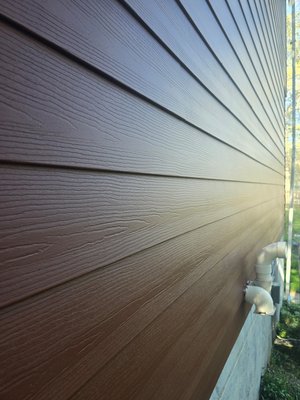 Plank Siding & Windows! - Think this is James Hardie? - Vinyl? - Wrong!
This is composite siding with premium Neopor fullback insulation behind it. Realistic wide plank woodgrain, durable & thick material, and energy efficient to boot! Plank Siding & Windows! - Think this is James Hardie? - Vinyl? - Wrong!
This is composite siding with premium Neopor fullback insulation behind it. Realistic wide plank woodgrain, durable & thick material, and energy efficient to boot!