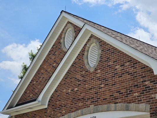 "New fascia and soffit install" - This update was done just in time for the homeowners to host their son's graduation party. They wanted to update there old fascia and soffit. Now they have a fresh new look for the front of there beautiful home.