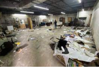 Commercial Property Services! - When your construction is completed, and all the debris is removed, our experts will clean and prepare your new space for move-in and set-up with our post-construction cleaning services. Whatever services you choose, OC Junk Ops will make sure your new commercial building is inviting, clean, and comfortable. Because we understand that construction can be unpredictable, we work closely with contractors and other service technicians to ensure your timelines and deadlines are met.