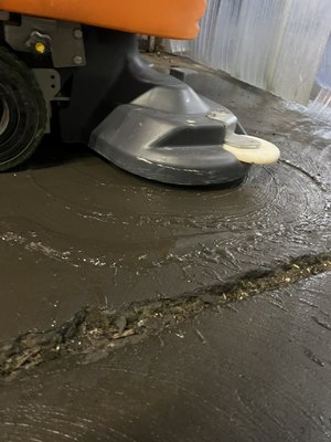 Some cleaning projects we’ve done recently - We do a just about everything to warehouse floor scrubbing to apartment cleanings for your business. Let us know what you need and we’re happy to help! Some cleaning projects we’ve done recently - We do a just about everything to warehouse floor scrubbing to apartment cleanings for your business. Let us know what you need and we’re happy to help!