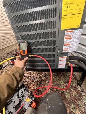 AIr Conditioner Installation - Great pre-season deals on air conditioners even though the winter doesn't make it seem that way.