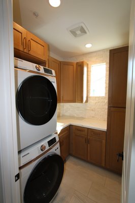 Laundry Room Makeover - ⚠ Warning: You may actually start enjoying laundry after this… 🧺✨
From cluttered + outdated ➜ to a polished, designer-level utility haven. This transformation blends beauty + function with:
✔ Sleek stacked Samsung units for max space + modern style
✔ Warm custom cabinetry for that high-end built-in look
✔ Quartz countertops perfect for folding, sorting, and feeling like you have your life together
✔ Textured stone backsplash that turns a chore space into a statement room
It’s more than a laundry room… It’s your new clean, calm, organized sanctuary. 🤍🌿✨
Ready to elevate your home one room at a time? D2A has you covered — no magic wand required. 🛠💎
#LaundryRoomGlowUp #UtilityRoomGoals #DreamLaundryRoom #HomeTransformation #DesignDetails #ModernLiving #RemodelMagic #StorageGoals #LaundryInspo #HomeGlowUp #D2AConstruction Laundry Room Makeover - ⚠ Warning: You may actually start enjoying laundry after this… 🧺✨
From cluttered + outdated ➜ to a polished, designer-level utility haven. This transformation blends beauty + function with:
✔ Sleek stacked Samsung units for max space + modern style
✔ Warm custom cabinetry for that high-end built-in look
✔ Quartz countertops perfect for folding, sorting, and feeling like you have your life together
✔ Textured stone backsplash that turns a chore space into a statement room
It’s more than a laundry room… It’s your new clean, calm, organized sanctuary. 🤍🌿✨
Ready to elevate your home one room at a time? D2A has you covered — no magic wand required. 🛠💎
#LaundryRoomGlowUp #UtilityRoomGoals #DreamLaundryRoom #HomeTransformation #DesignDetails #ModernLiving #RemodelMagic #StorageGoals #LaundryInspo #HomeGlowUp #D2AConstruction